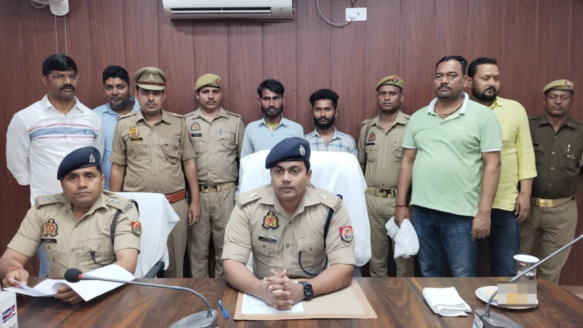 Good Work: Illegal liquor worth Rs 1.40 crore recovered; it was being smuggled hidden under paper bags in a truck.