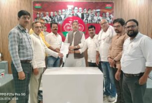 Teachers' association submits memorandum to MP Virendra Singh seeking exemption from TET requirement.